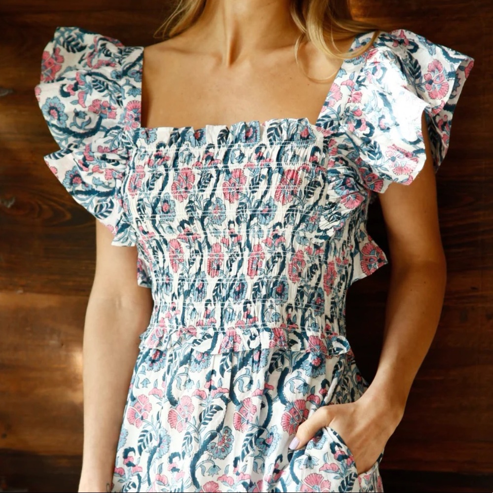 NWT Anna Cate Collection Gisele MIDI. Size S